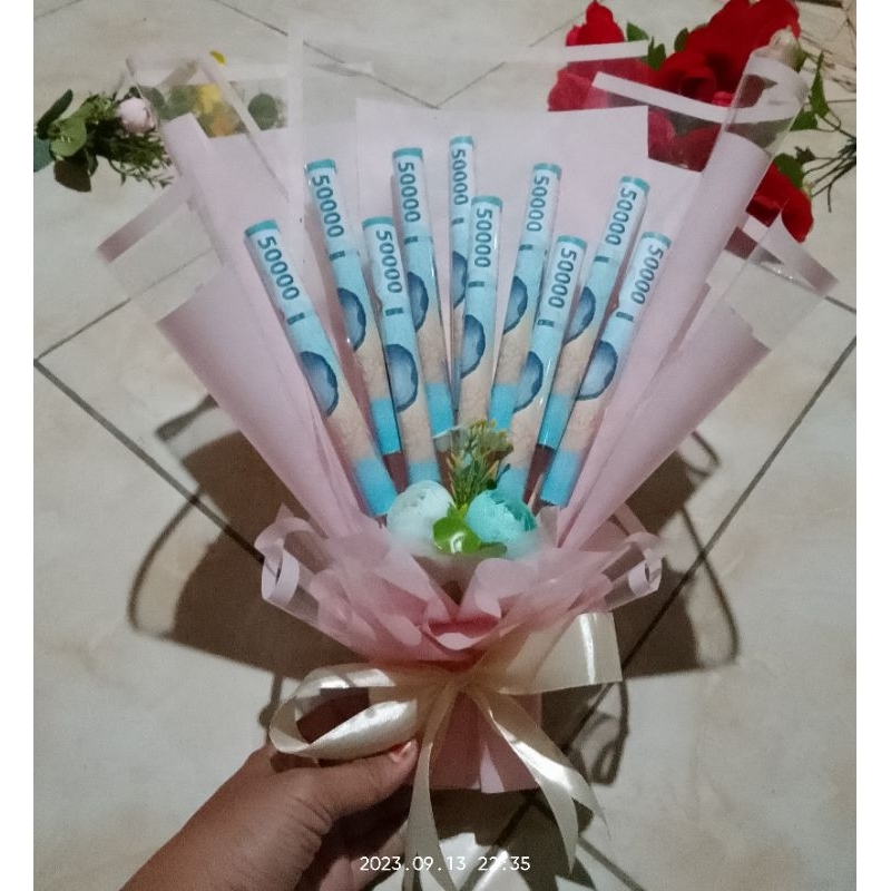 Buket uang kosong BENTUK ROLL, Buket wisuda, Buket Hadiah ulang tahun