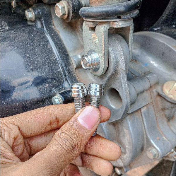 Baut Shock Belakang Matic Scoopy Mio Beat Vario DLL