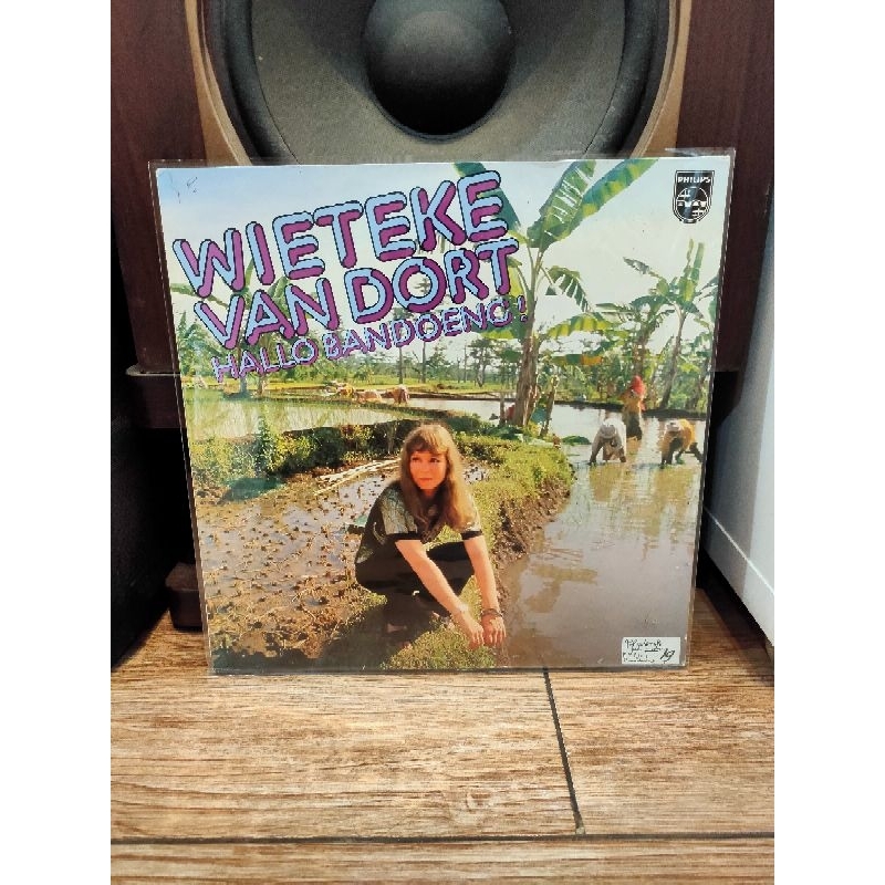 Vinyl Piringan Hitam WIETEKE VAN DORT - Hallo Bandoeng