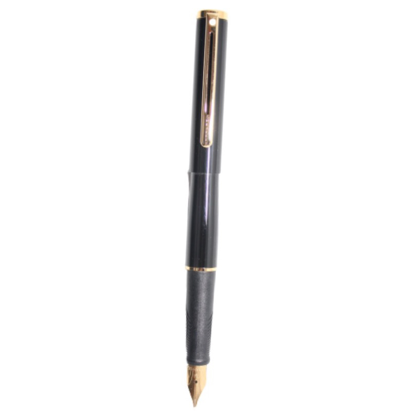 

Sheaffer® Agio Compact Gloss Black Featuring 22K Gold Tone Trim Fountain Pen