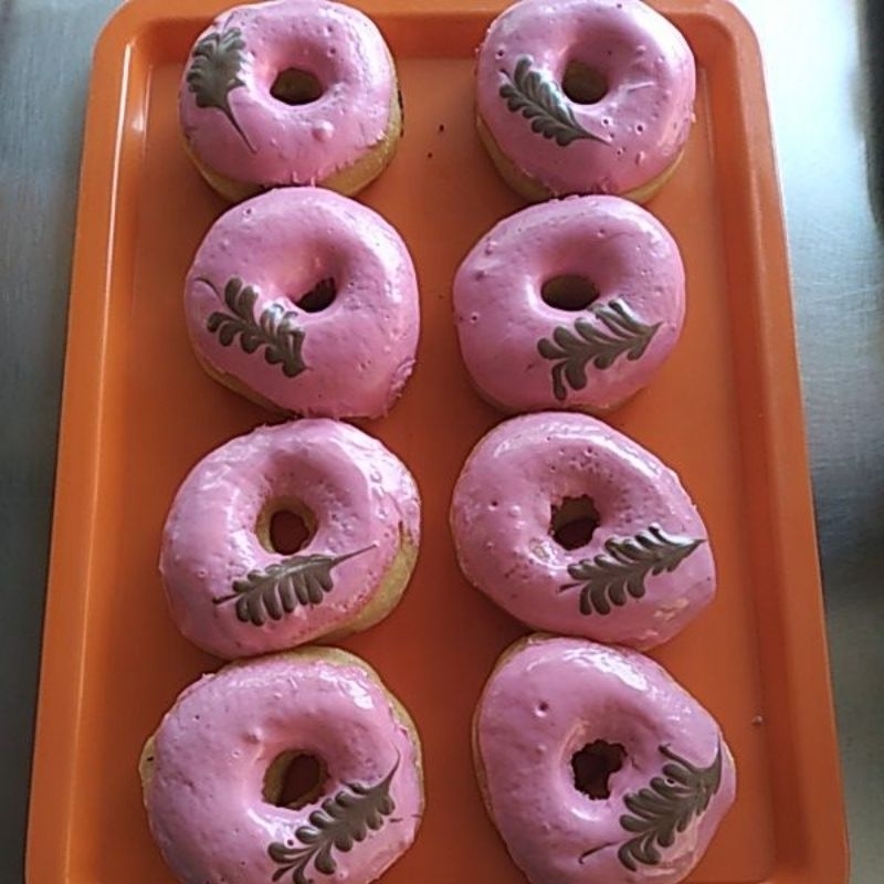 

Donat pink lumer bolong