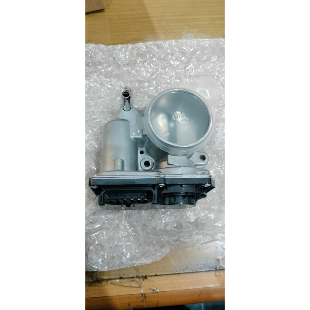 throttle body trotel bodi xenia avanza terios rush (Daihatsu)