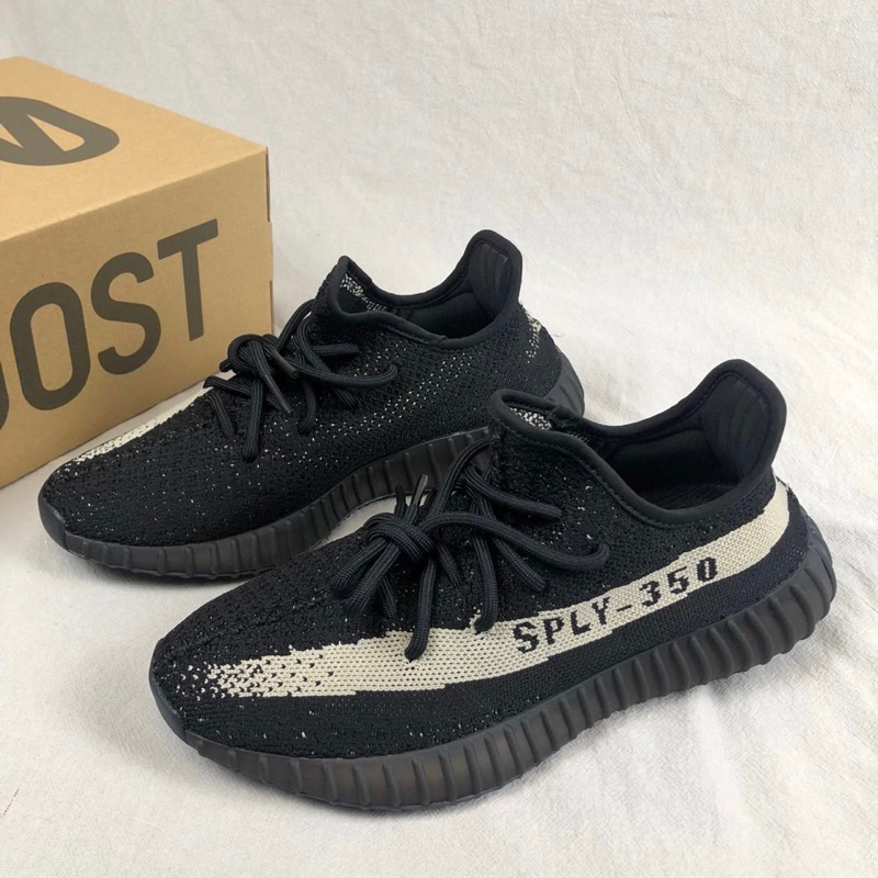 Adidas Yeezy Boost 350 V2 Oreo 100% Authentic