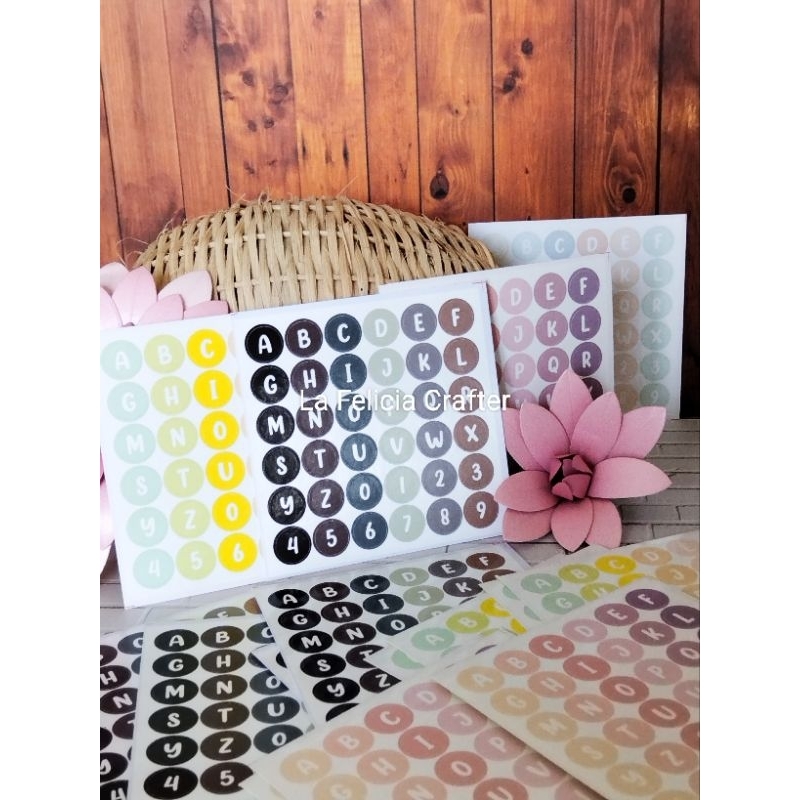 

La Felicia Sticker Abjad Huruf Besar dan Angka Number Aesthetic Deco
