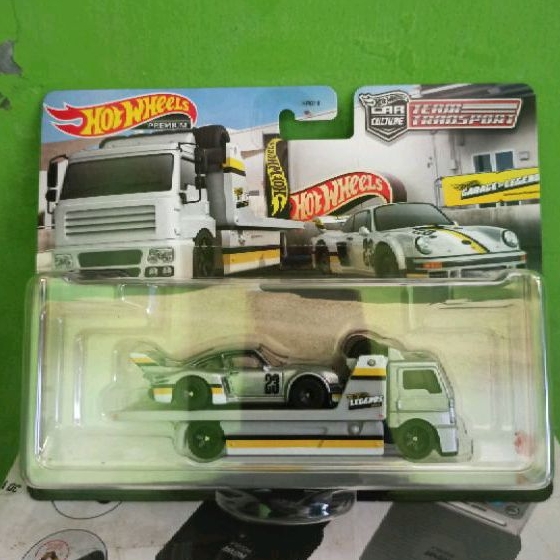hot wheels team transport Porsche legend tour + protektor