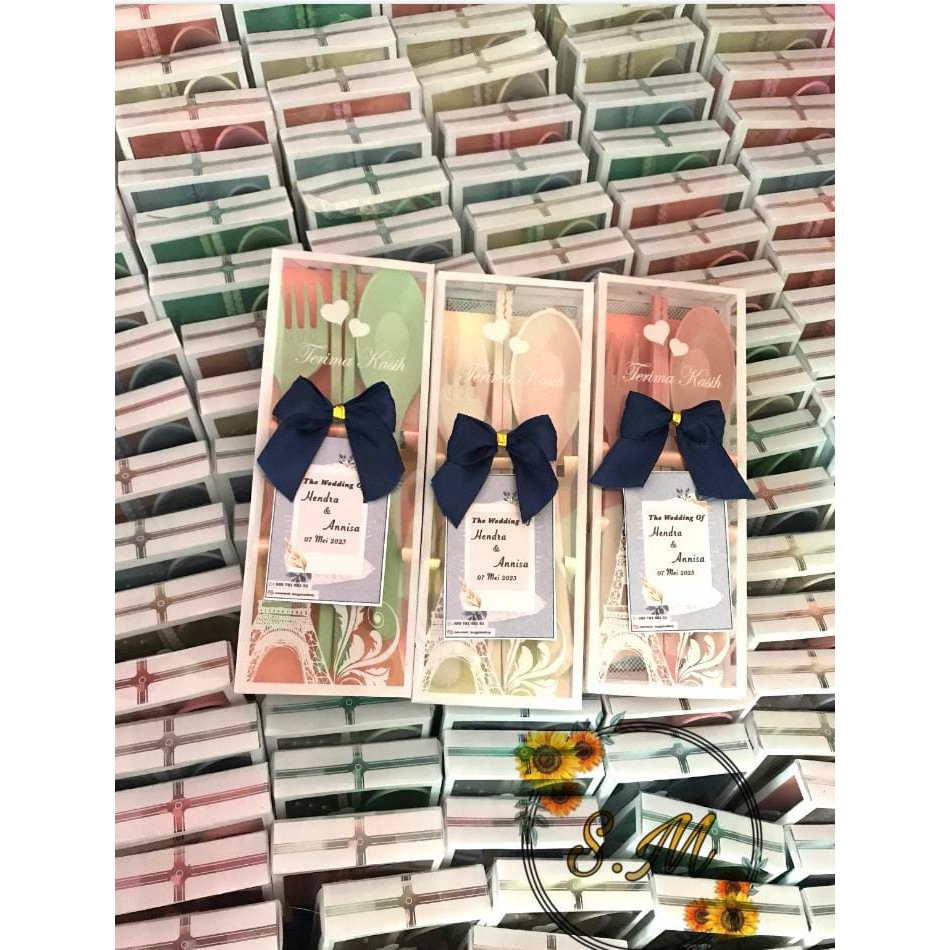 Souvenir sendok plastik kemas mika souvenir sendok murah souvenir_magetankuy