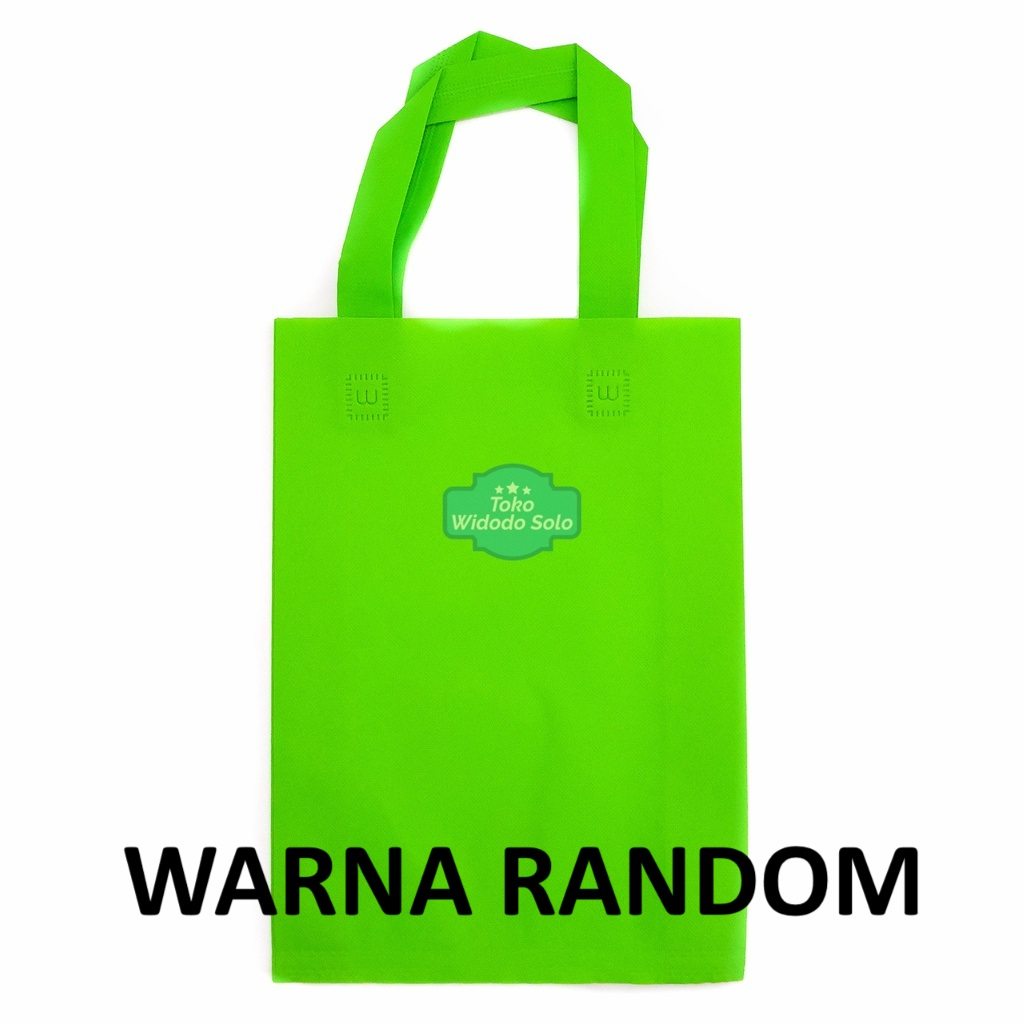 

Tas Spunbond 25x35x10cm Goodie Bag Kain Tenteng Shopping Bag - 1 Buah
