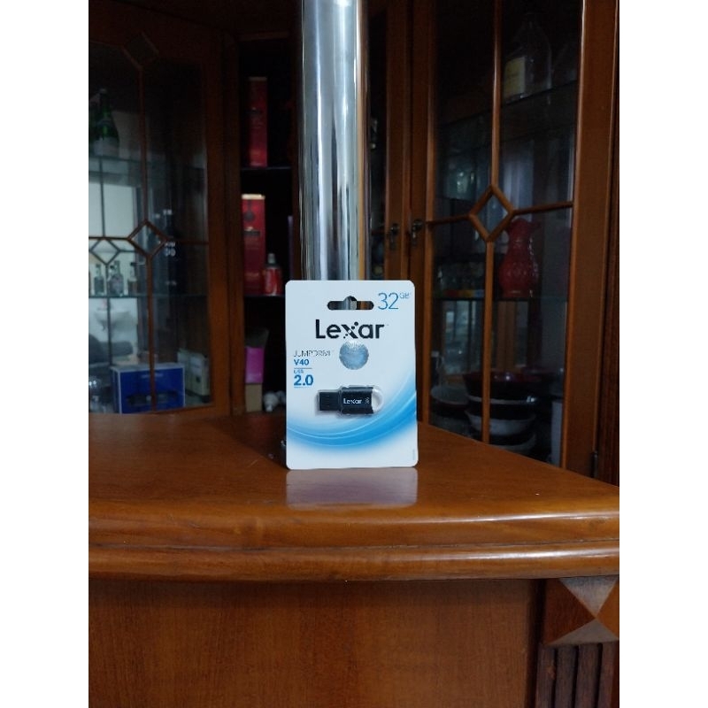 Flashdisk LEXAR 32GB Usb 2.0 / LEXAR 32GB Usb 2.0