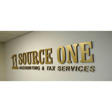 Huruf Akrilik Timbul / Acrylic Tebal 10 mm  Mika Metalic Gold/ Silver