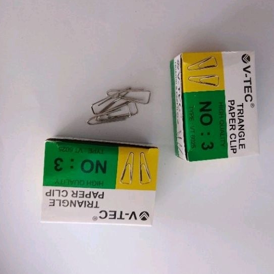 

PAPER CLIP TRIANGLE NO.3