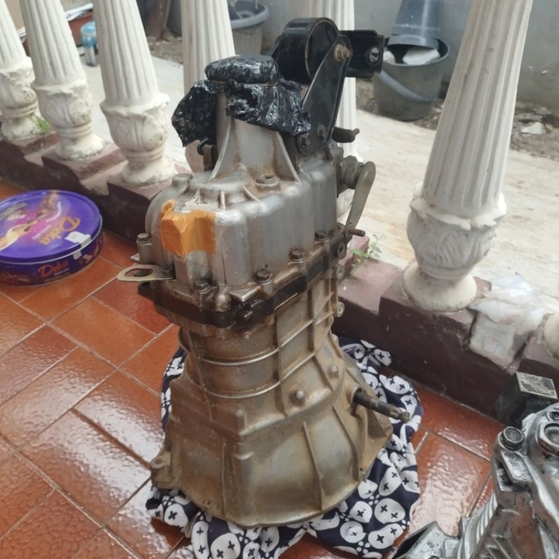 TRANSMISI MANUAL SUZUKI FUTURA INJEKSI DIGITAL