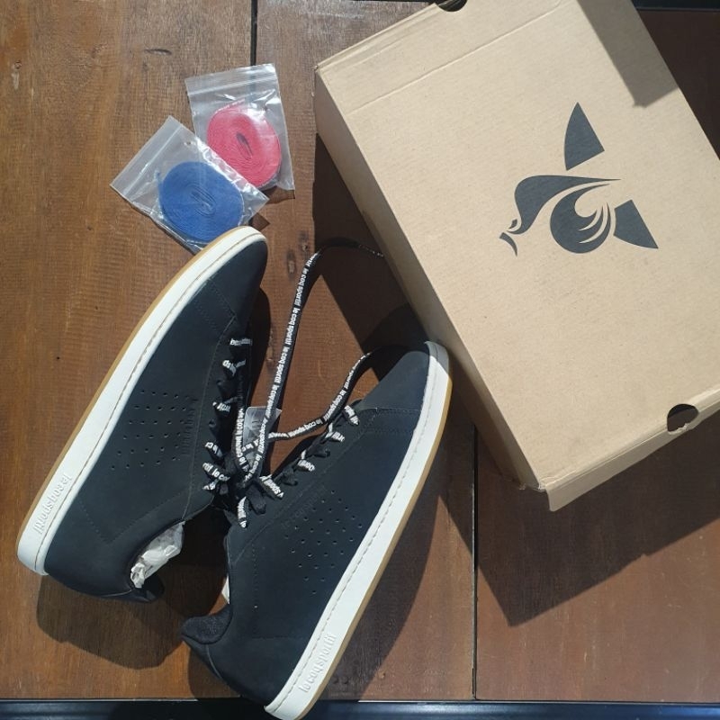 Le Coq Courset Bold Original Resmi Le Coq - Black