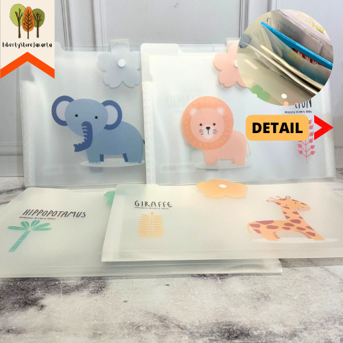 

Map Organizer Kertas Dokumen Bening 4 Sekat Ukuran A4 Motif Animal Penutup Model Klip