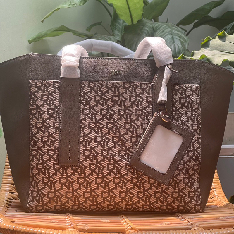 Tas Wanita Branded Tote Bag DKNY Grayson Warna Truffle Model Keren Harga Terjangkau Original