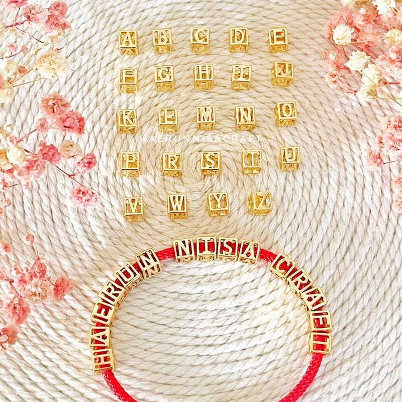 Liontin Huruf Kotak Gold Untuk Aksesoris Gelang Tali dan Kalung