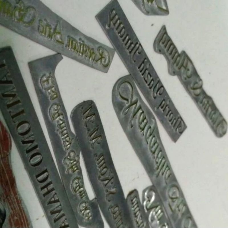 

Cetak plat / Cetak klise / Poly / Emboss / Deboss / Nama Mempelai