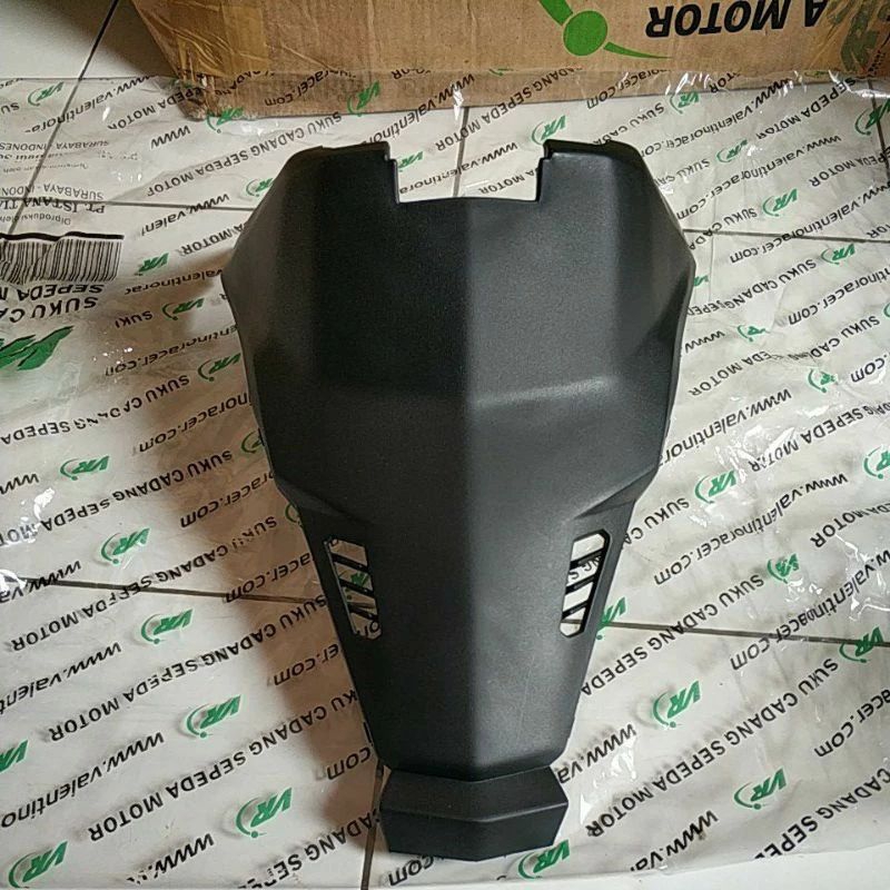Cover tangki cover center mesin vario 125 150 led old 2015-2017