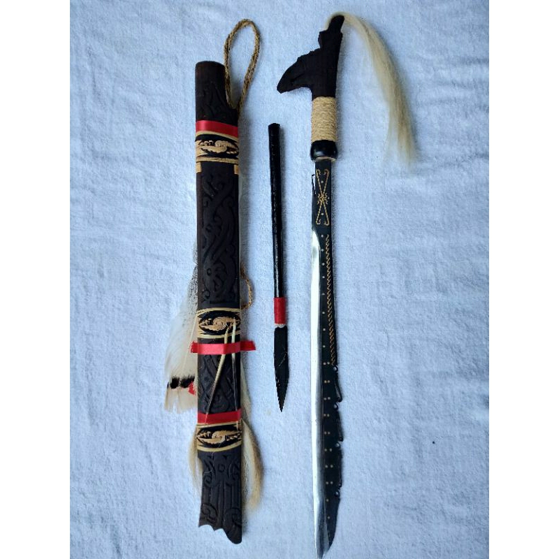 MANDAU ETNIK BAJA HITAM ASLI KUNINGAN KHAS DAYAK KALIMANTAN