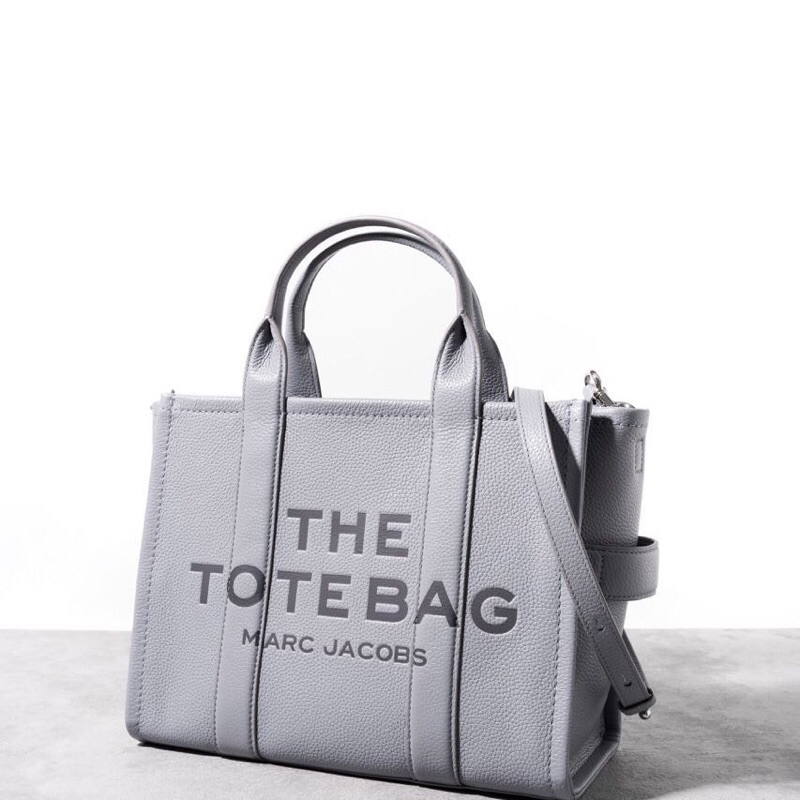 MJ Medium traveler tote bag leather 34x27x15