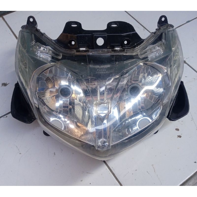 lampu reflektor yamaha xeon karbu