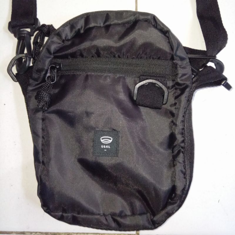 sling bag unkl347 preloved