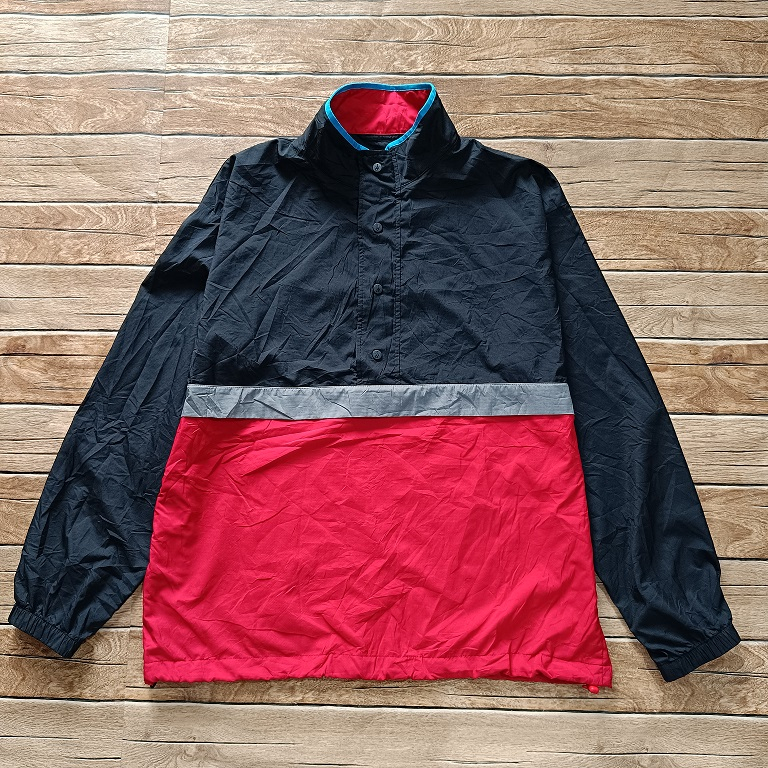 Jaket Lightweight Unik x JW Anderson