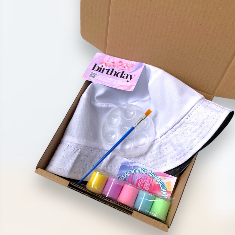 

RK HAMPERS BUCKETHAT PUTIH PAINTING KIT PREMIUM MELUKIS BUCKETHAT PUTIH MEWARNAI HAMPERS KADO ULANG