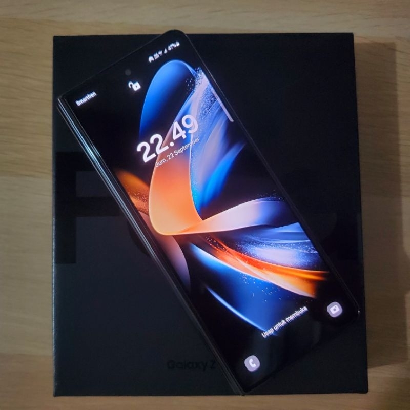 Samsung Z Fold 4 5G 256GB SEIN Fullset Like New No Minus