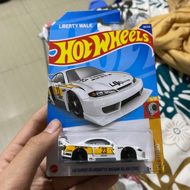 Hotwheels S15 LBWK white
