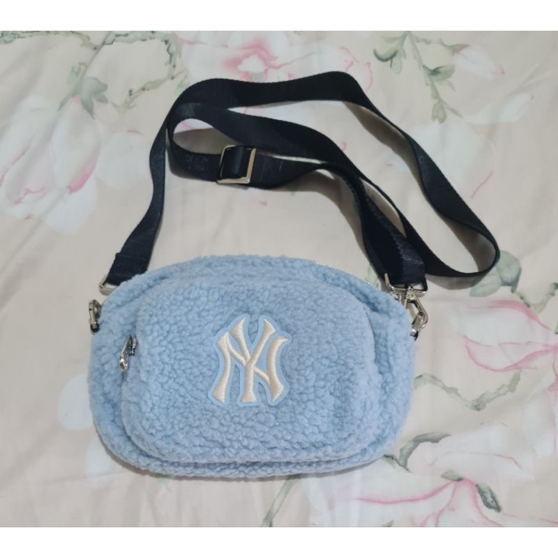 mLB Fleece Sling Bag preloved