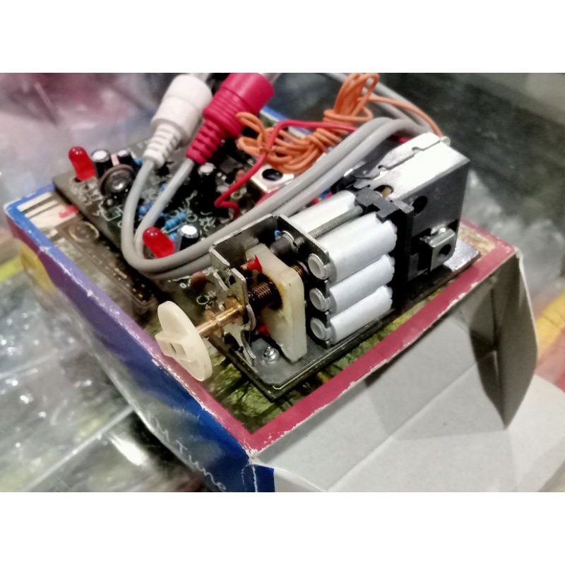 FM TUNER STEREO ANTI DESIS