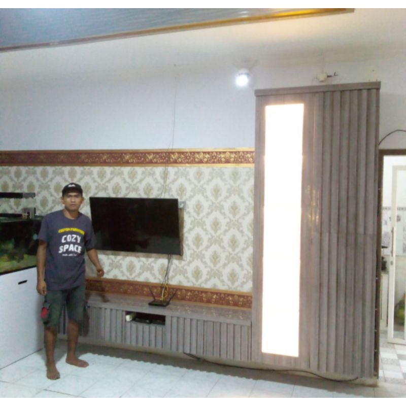 BACKDROP TV MURAH | RAK TV HPL | BUFFET TV HPL | PARTISI PAJANGAN HPL | MEJA TV HPL