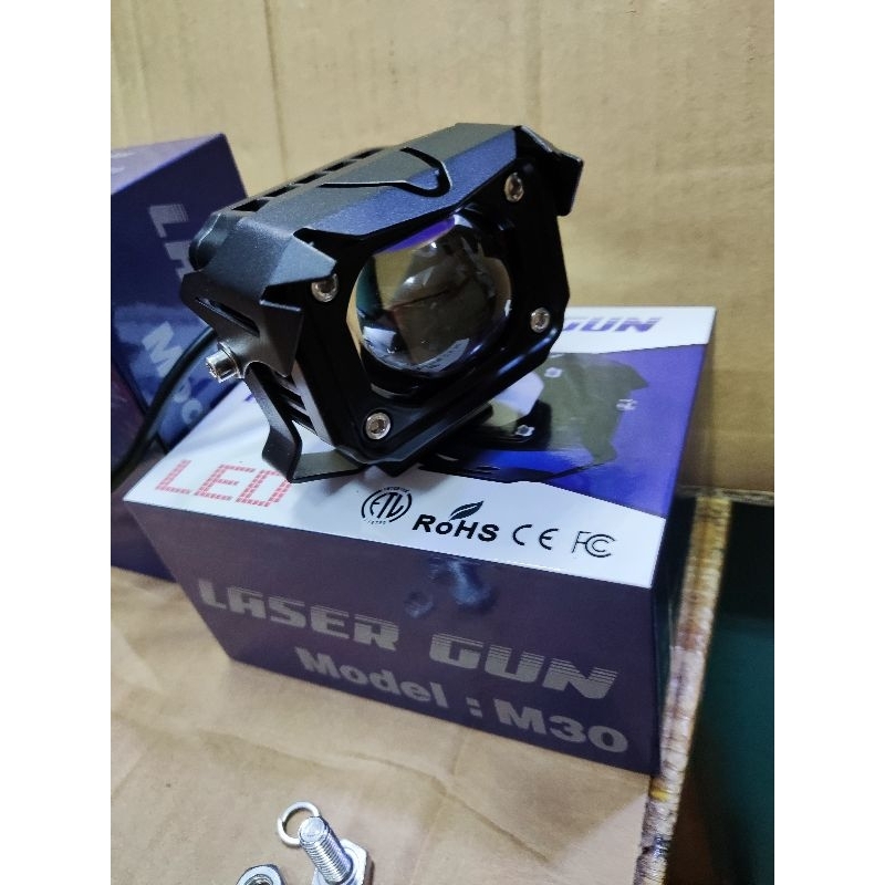 Lampu Tembak Vinyx M30 Putih Kuning