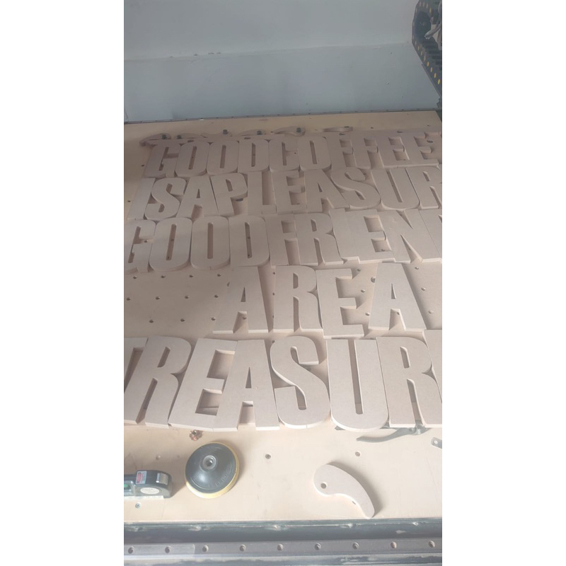 huruf timbul kayu , harga per 1 huruf , bisa costum huruf