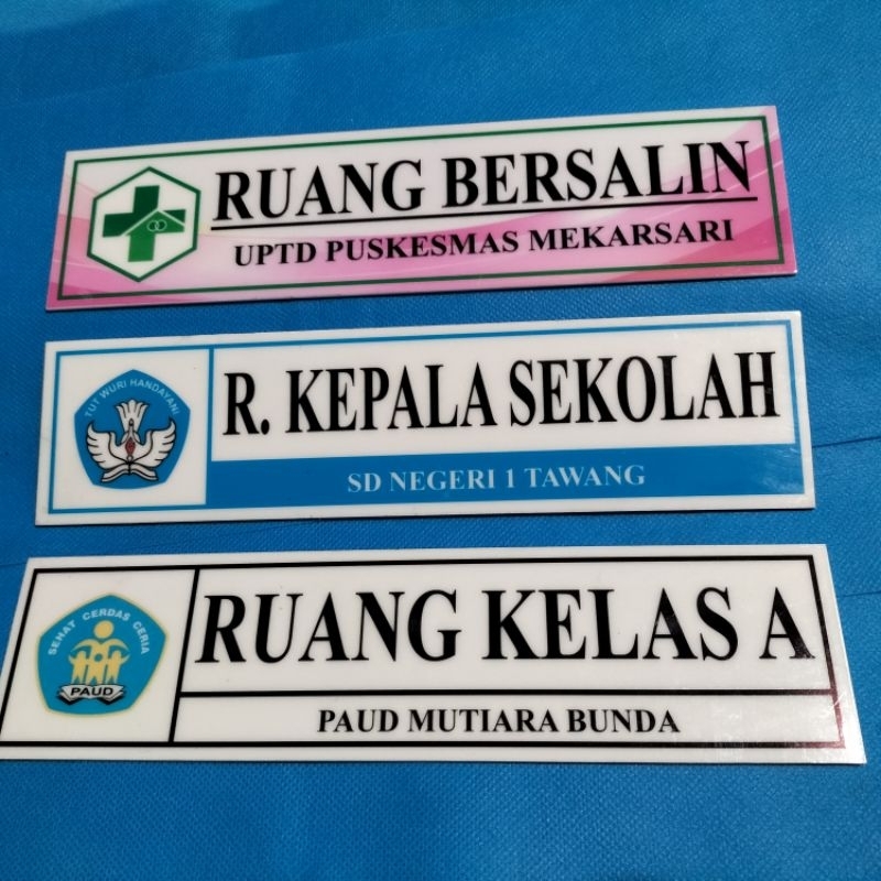 

Papan Nama Ruangan / Papan Nama Akrilik / Akrilik Costum 24 x 6 cm