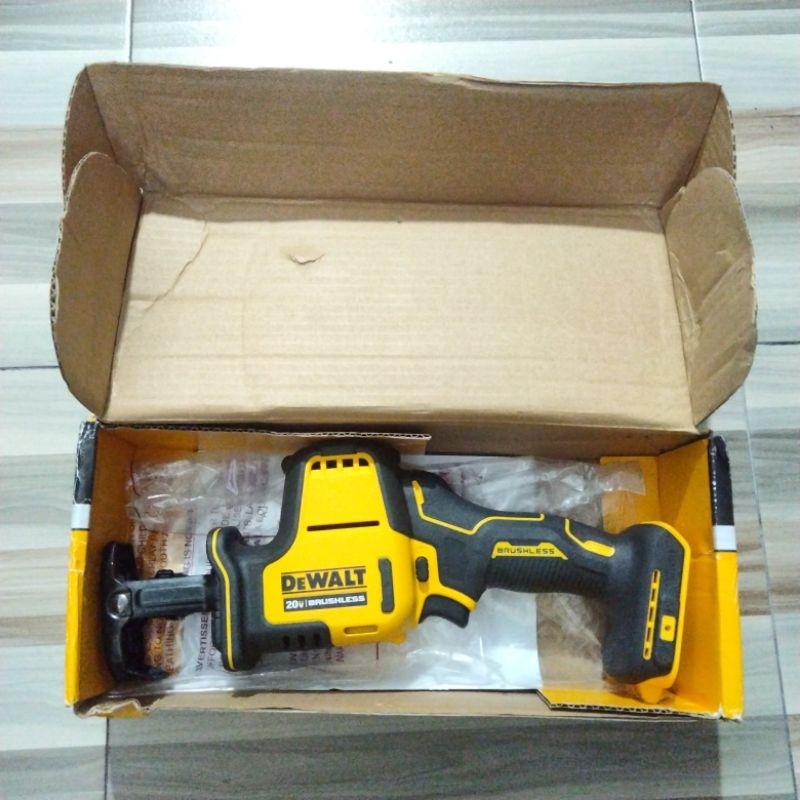 Reciprocating Dewalt Cordless DCS369N Unit Only Bekas 96%