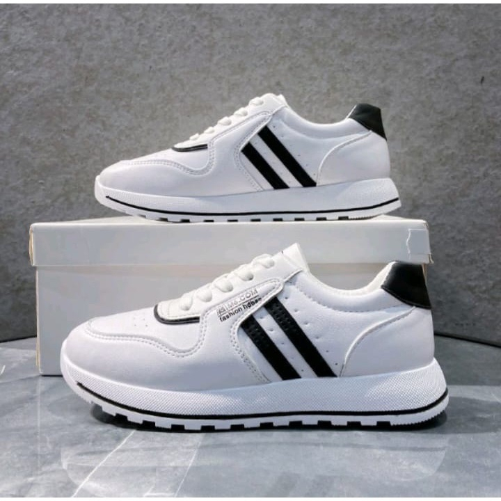 Sepatu Senam Olahraga Wanita Sepatu Outdoor WANITA