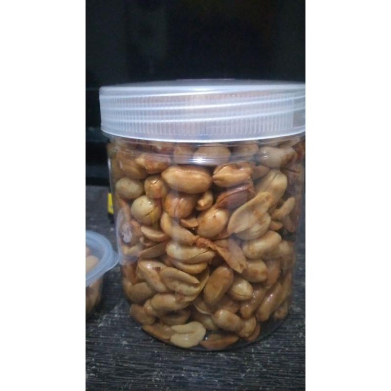 

kacang goreng