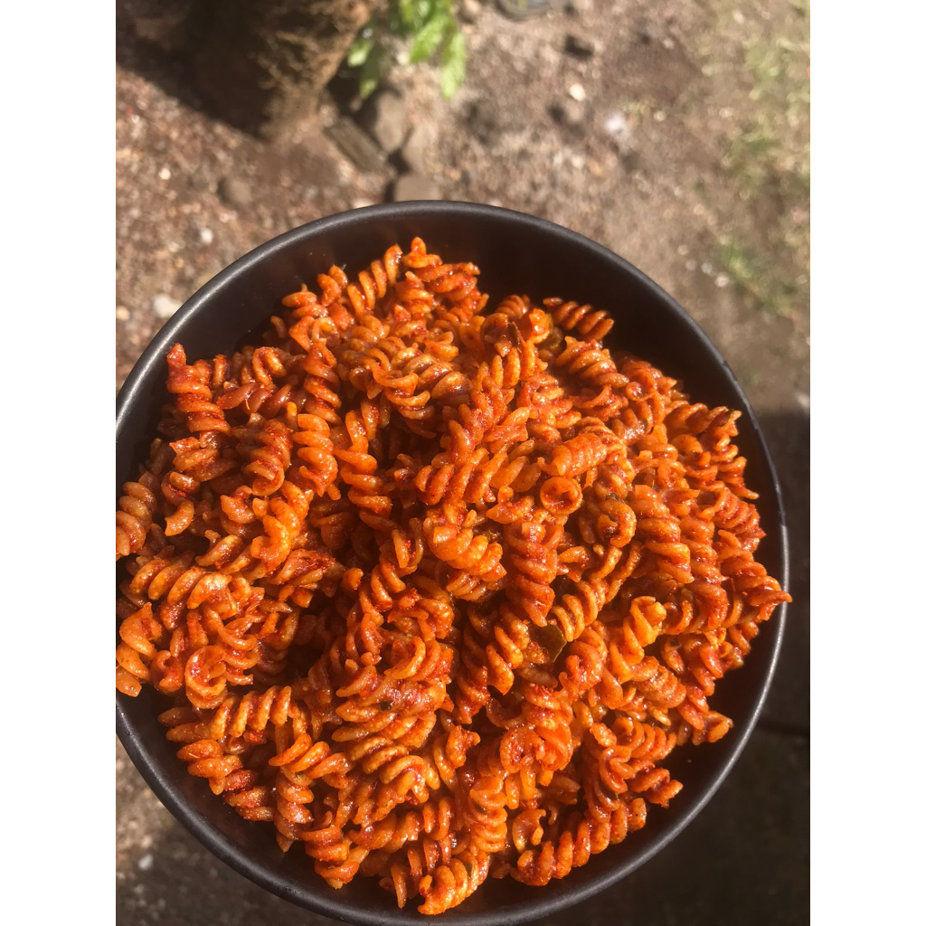 

[BISA COD] MAKARONI URIL DAUN JERUK - ENAK GURIH PEDAS 70 GRAM