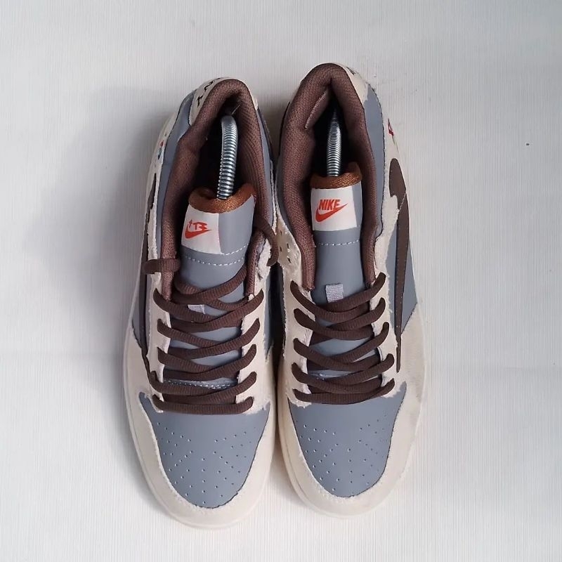 sneaker Travis Scott dunk low X Playstation off original