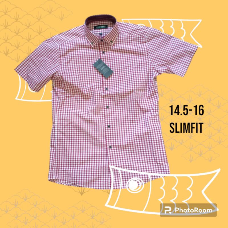 Alisan pendek motif slimfit