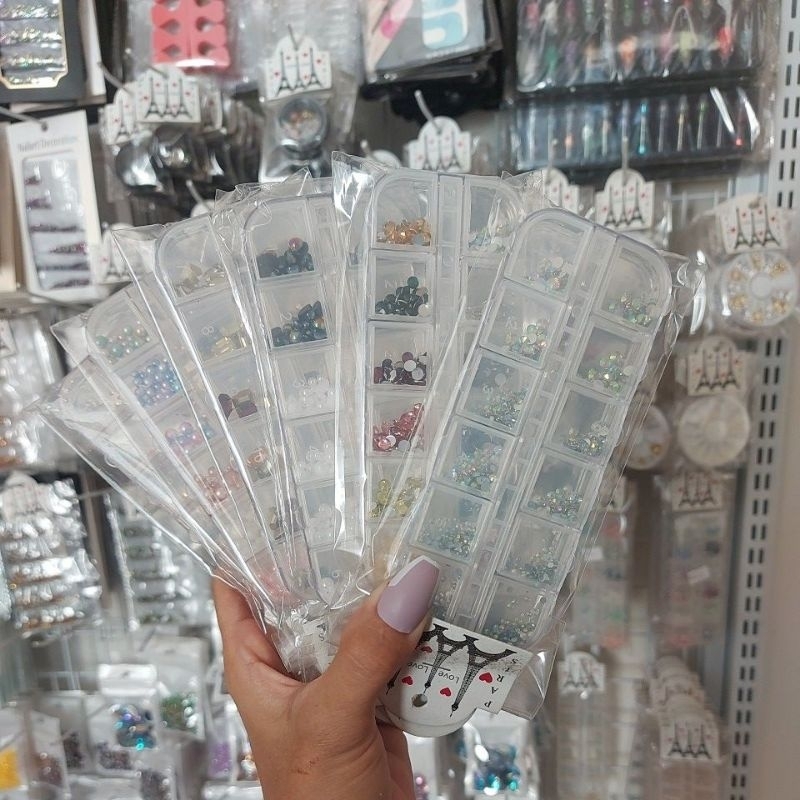 SET BOX AKSESORIES / SET BOX GEMS / AKSESORIES PER SET / MIXED AKSESORIES / AKSESORIES HENNA / AKSES