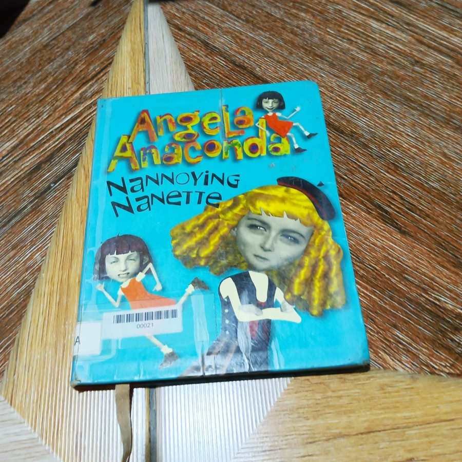 Buku Angela Anaconda Nannoying Nanette