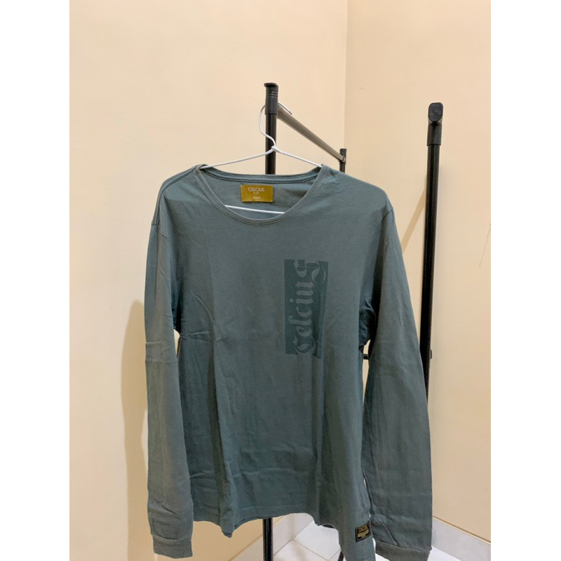 PRELOVED LONG TSHIRT CELCIUS