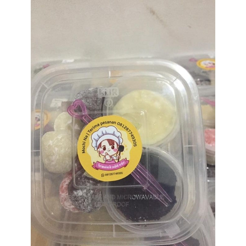 

mochi bites (15 butir) + 2 cocolan