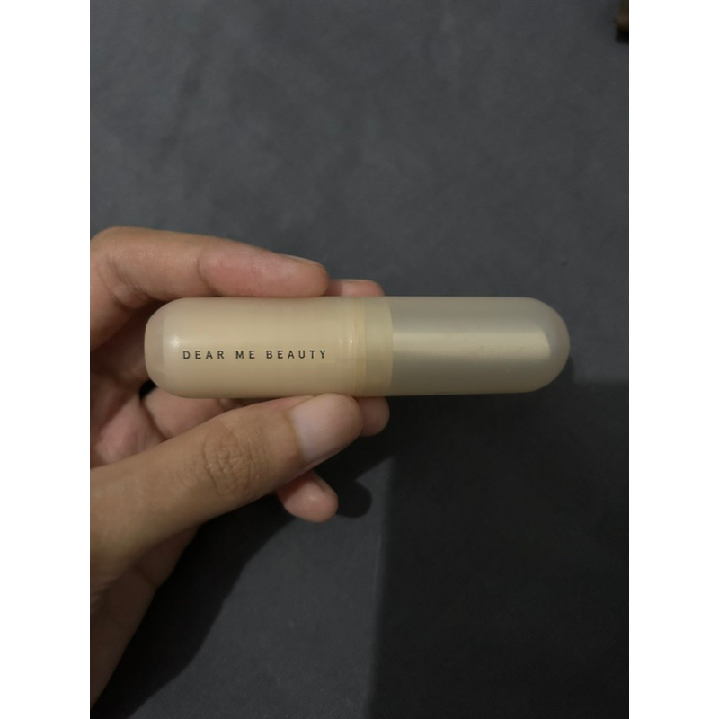 Dear Me Beauty Hypergloss Lip Balm (Shade Dear Lia)