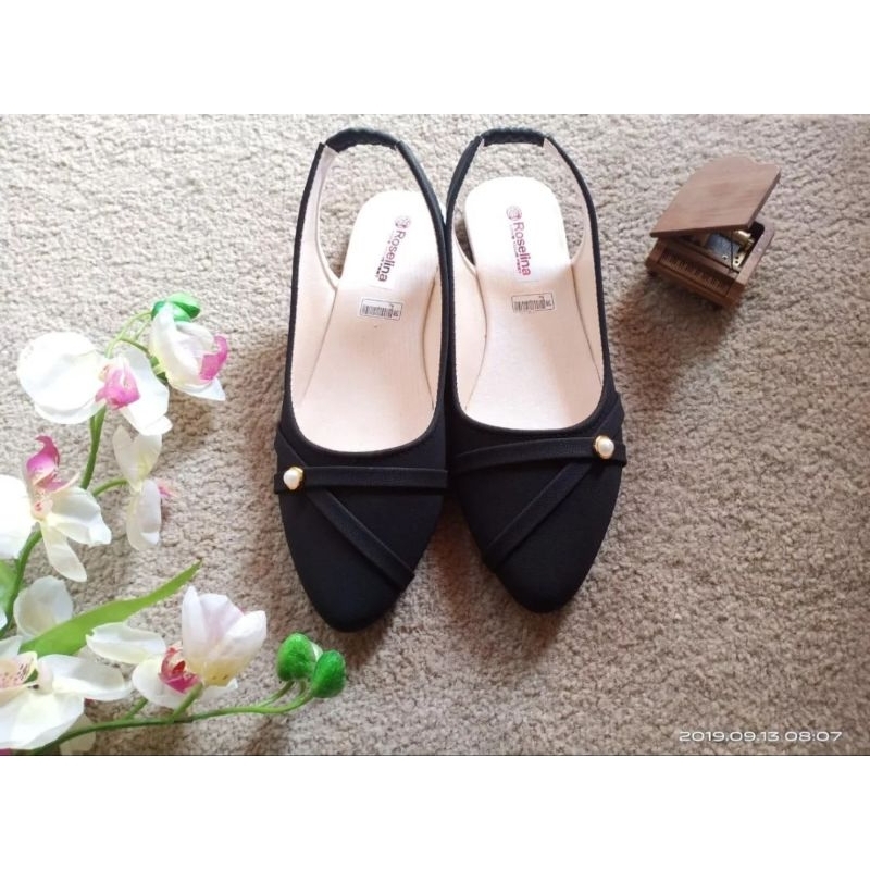 sepatu balet wanita model tali belakang