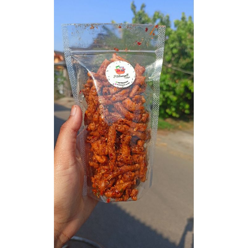 

USUS HOTT Milleniyall_snack
