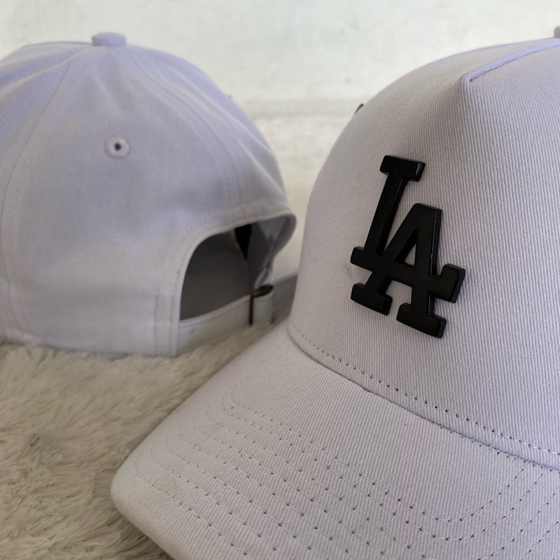 TOPI LA PUTIH LOGO HITAM BESI ORIGINAL PREMIUM