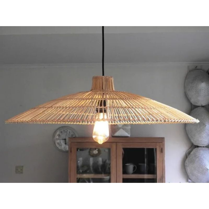 kap lampu gantung model topi